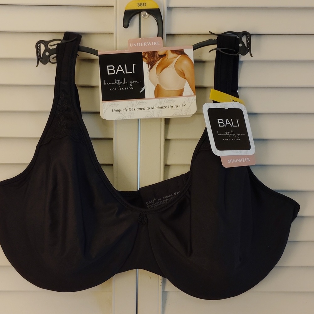 Bali Black Full Coverage Underwire Bra with Molded Cups - Picture 6 of 8